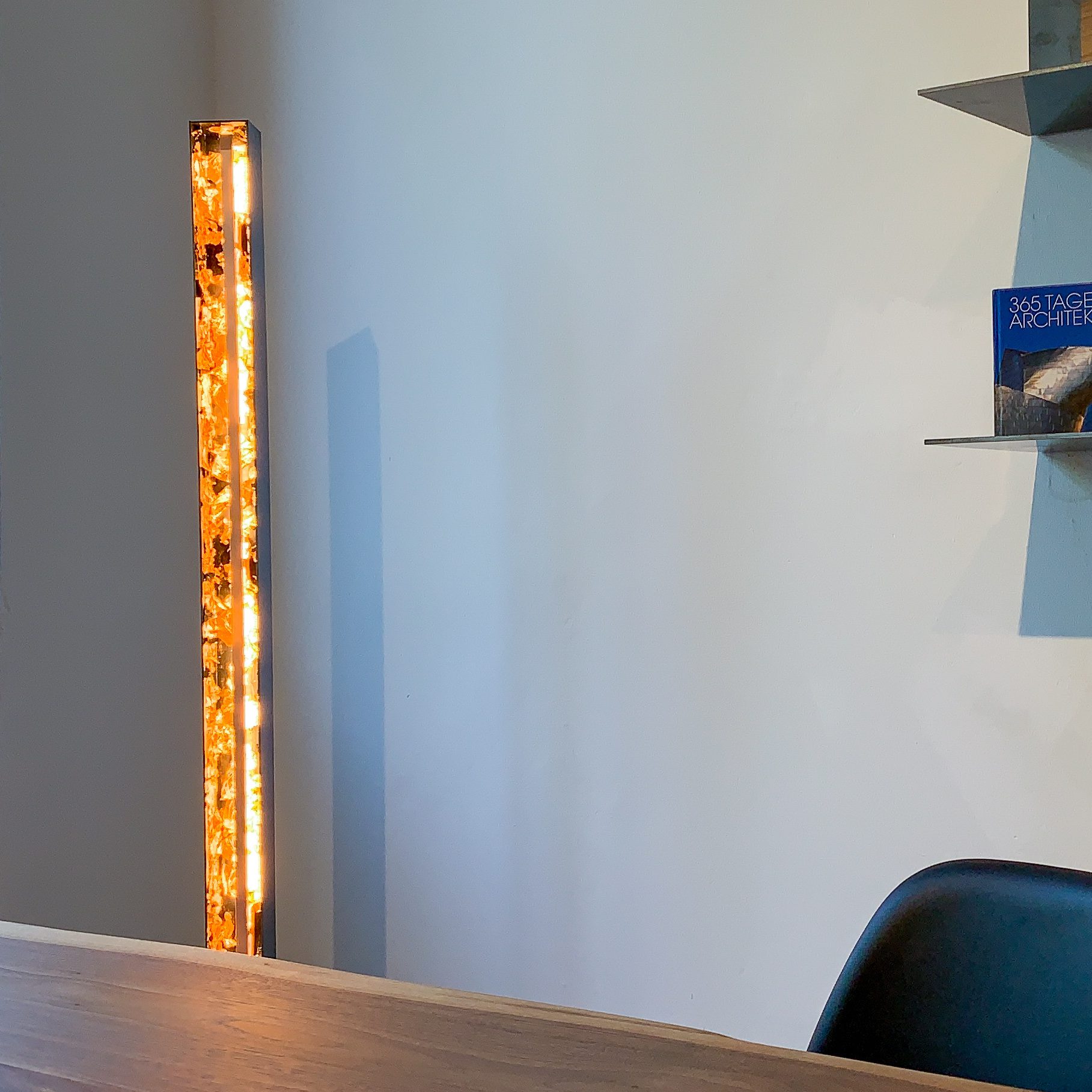 LED Stehleuchte mit Blattgold | B&K Design